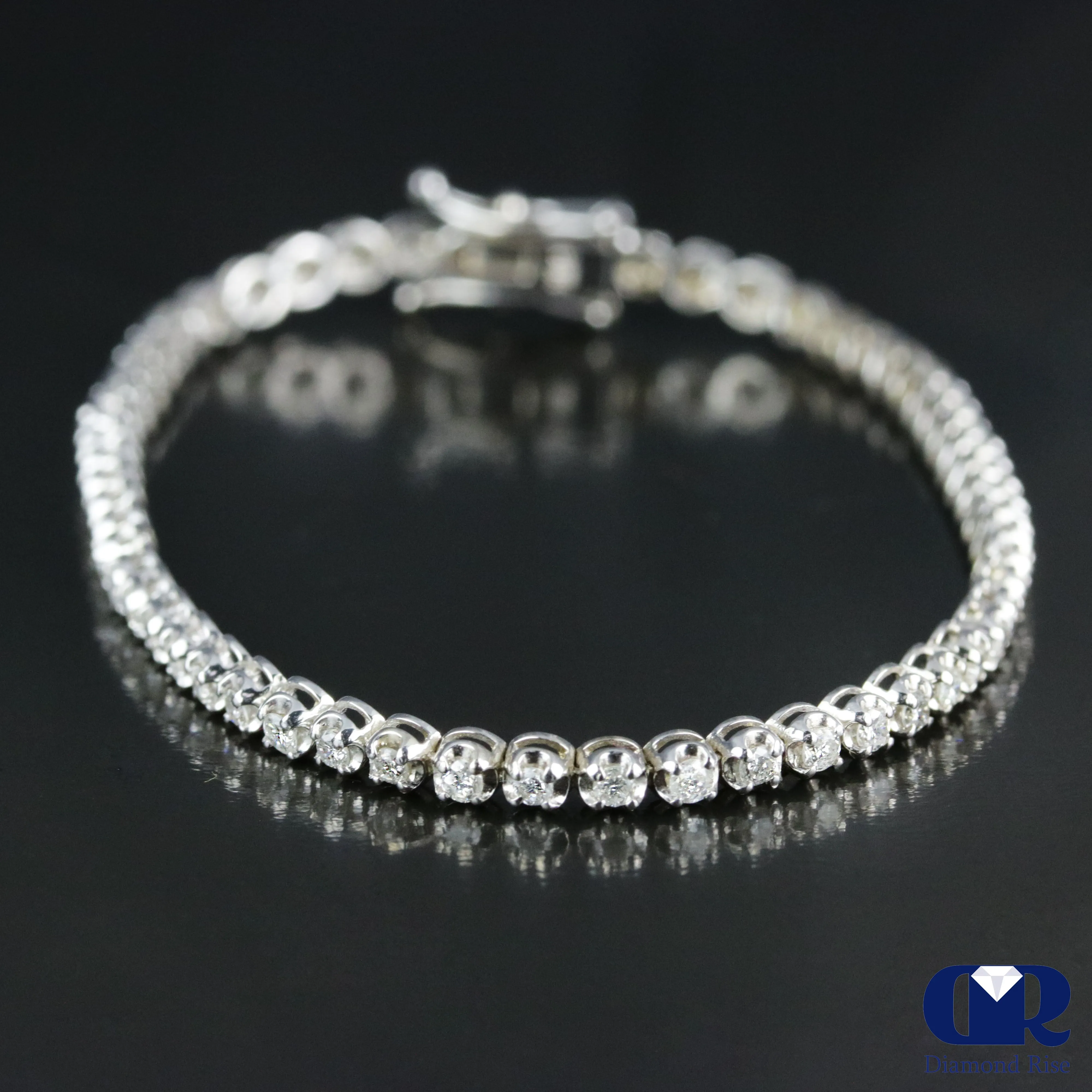 1.75 Carat Round Cut Diamond Tennis Bracelet In 14K White Gold