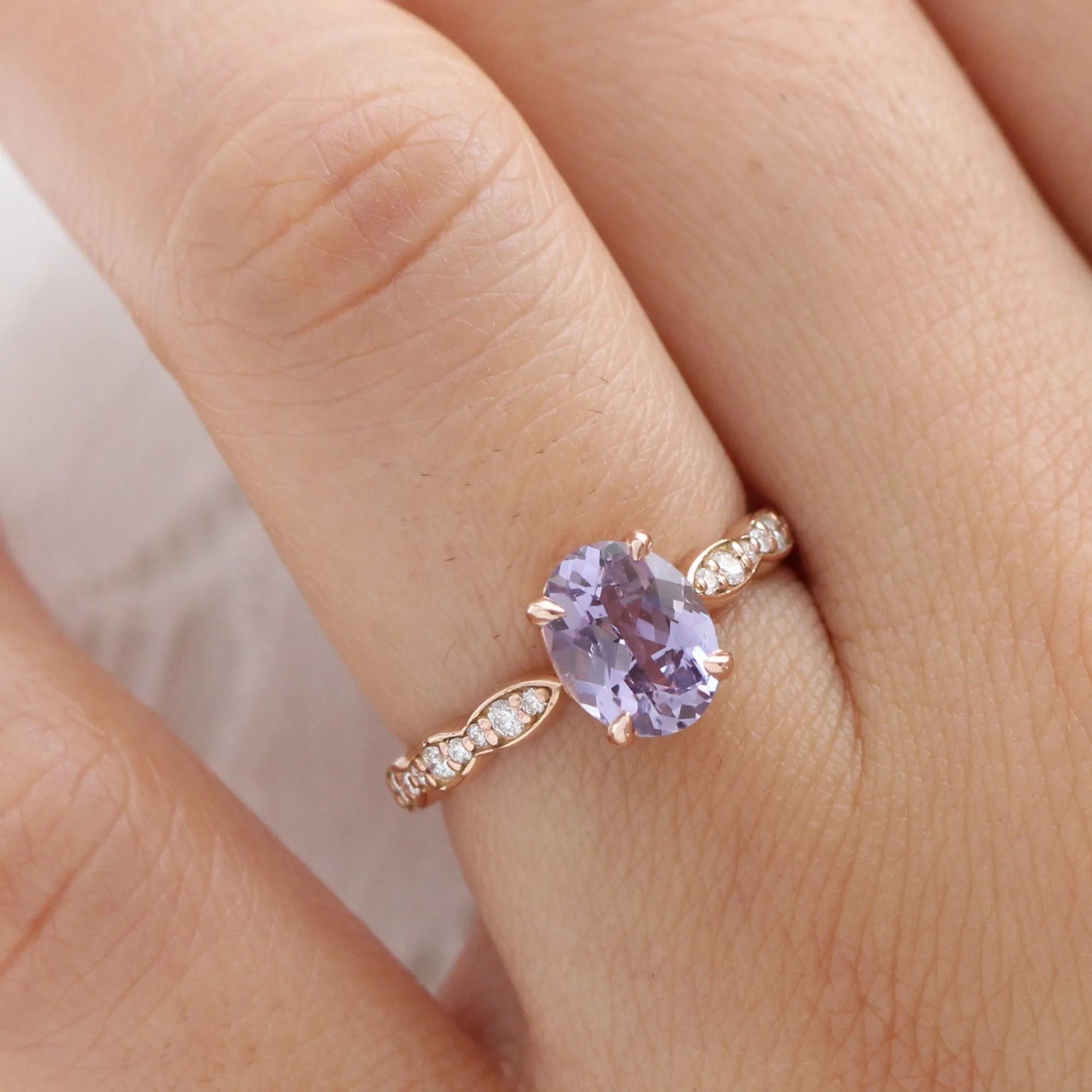 1.75 Ct Oval Lavender Purple Sapphire Ring in 14k Rose Gold Low Profile Ring, Size 6.25