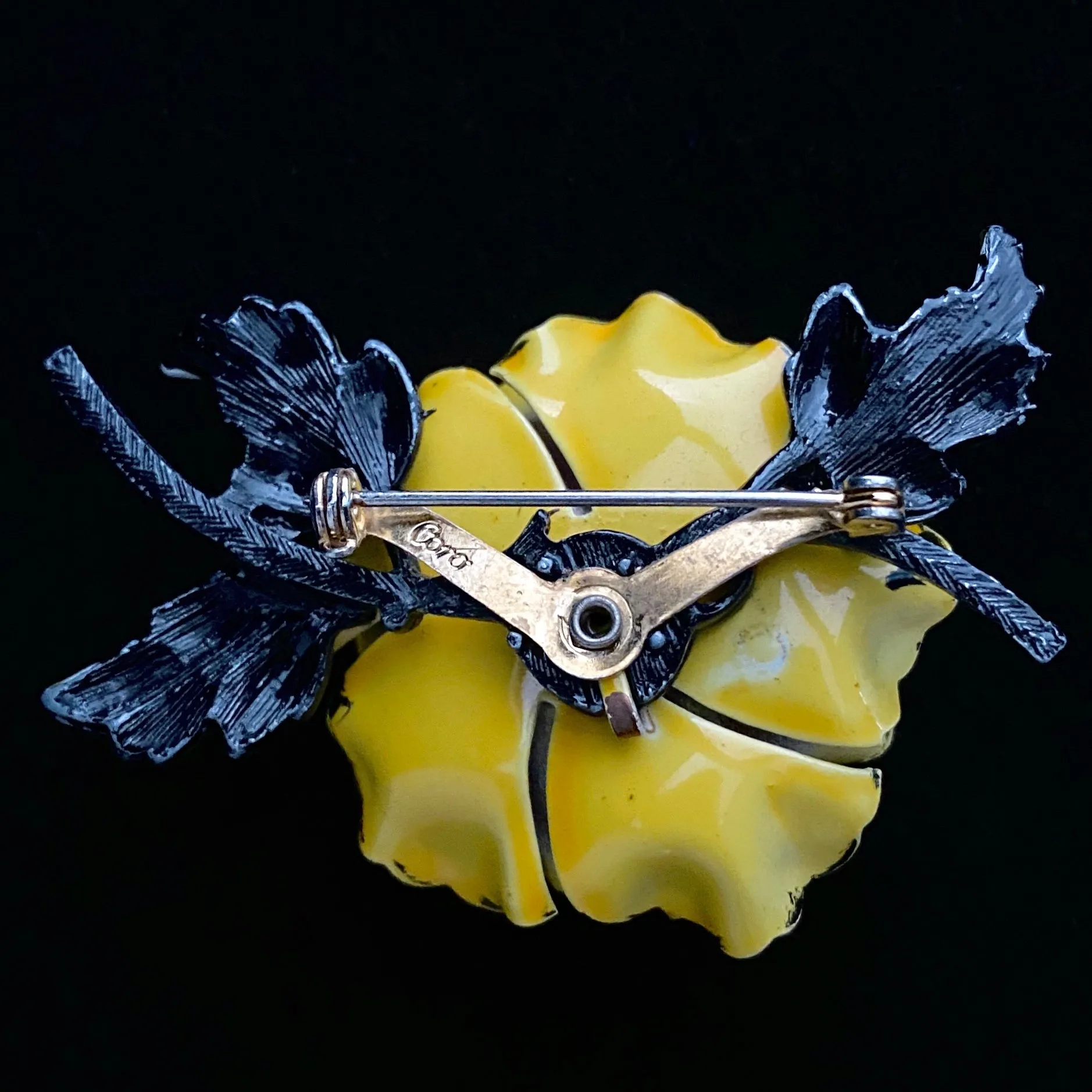 1960s Coro Enamel Flower Brooch