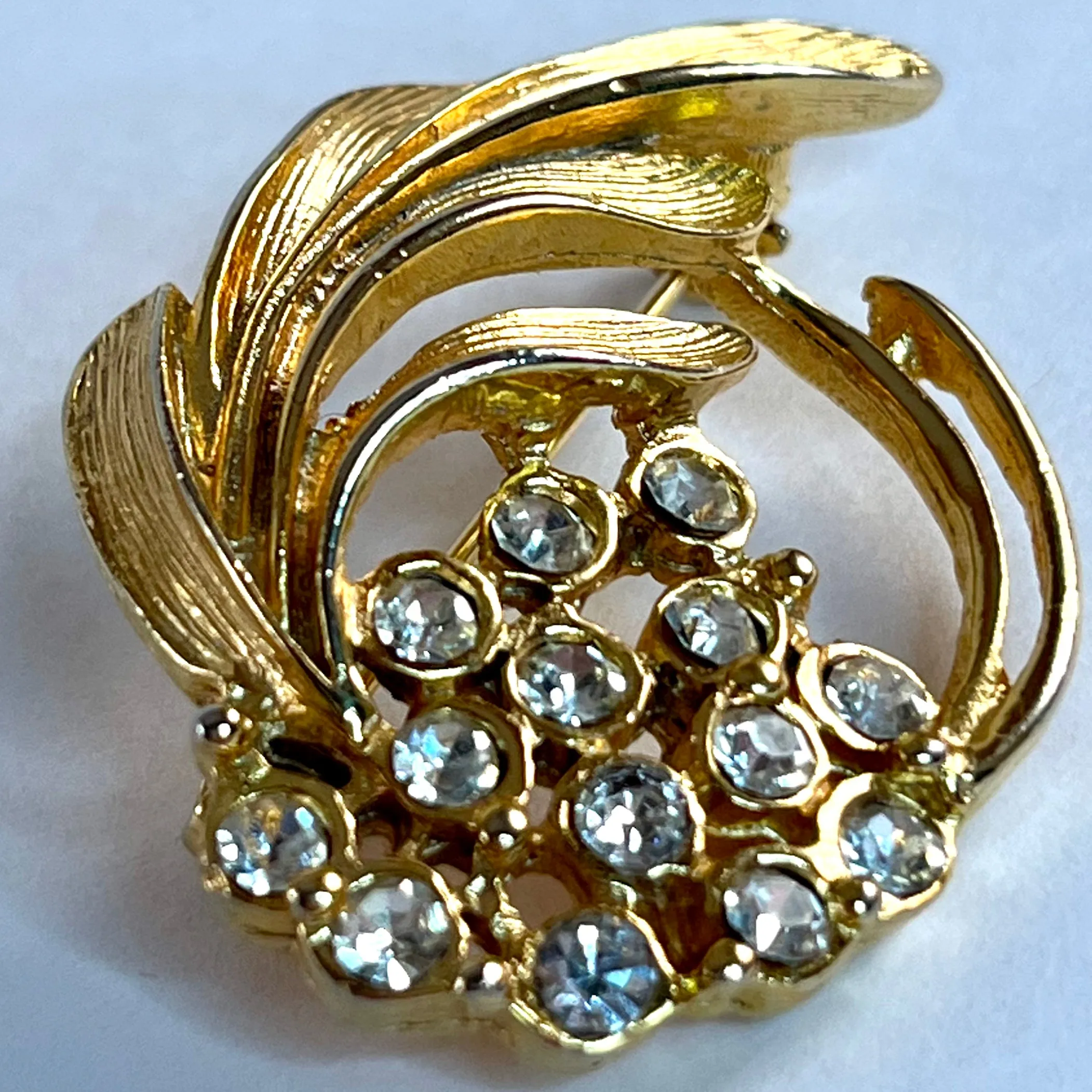 1960s Gold-Tone Rhinestone Brooch