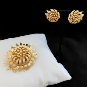 1960s Trifari Demi-Parure Flower Brooch & Earrings