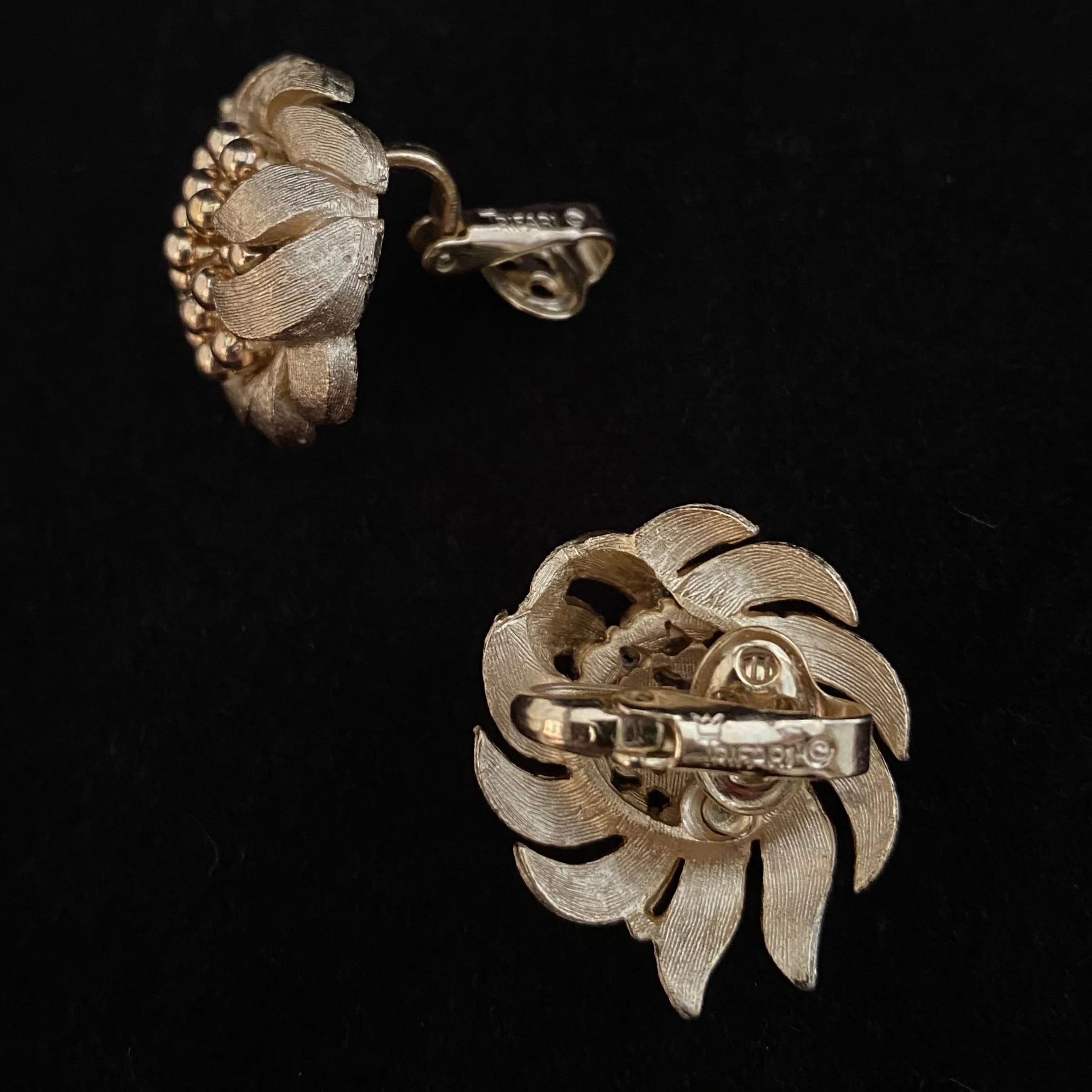 1960s Trifari Demi-Parure Flower Brooch & Earrings