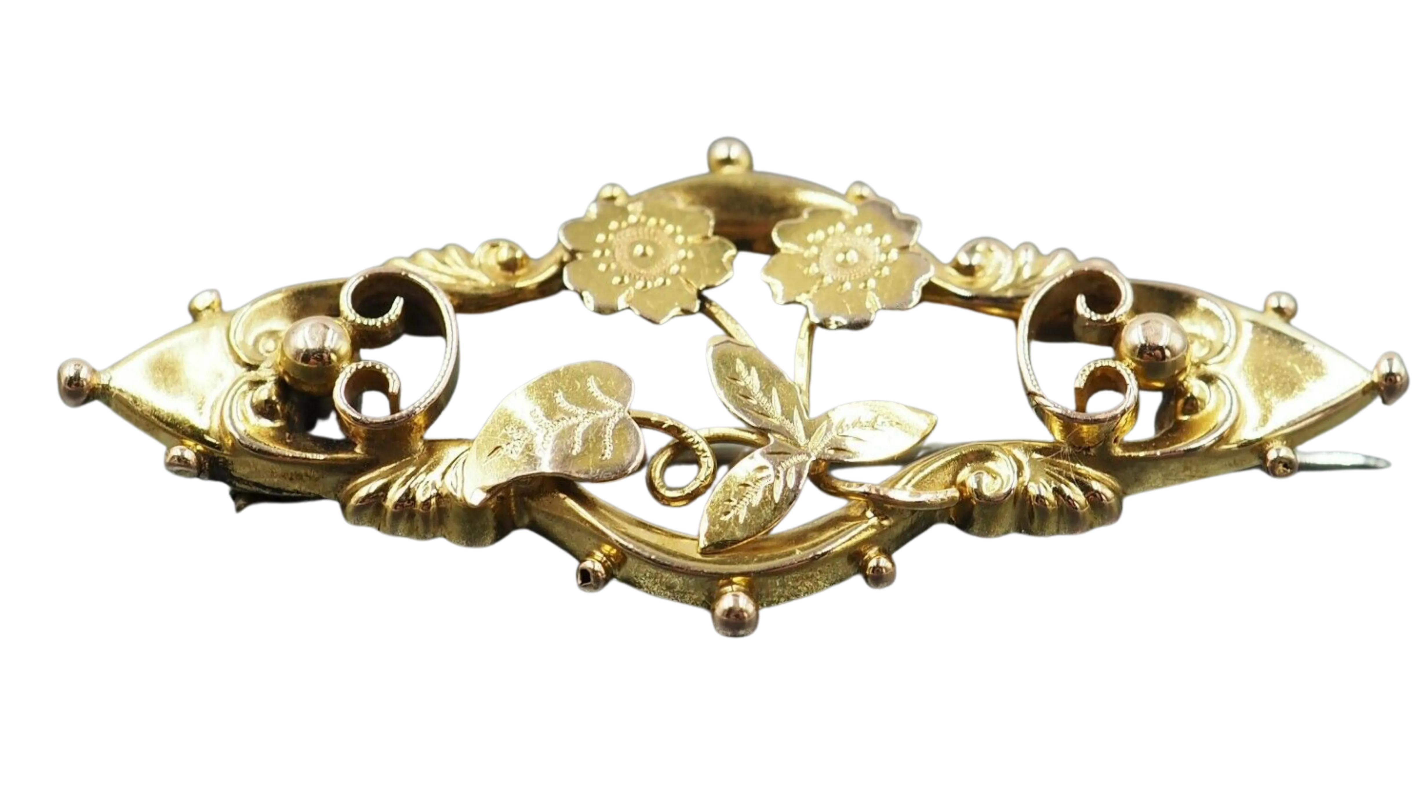 9ct Yellow Gold Flower & Leaf Brooch