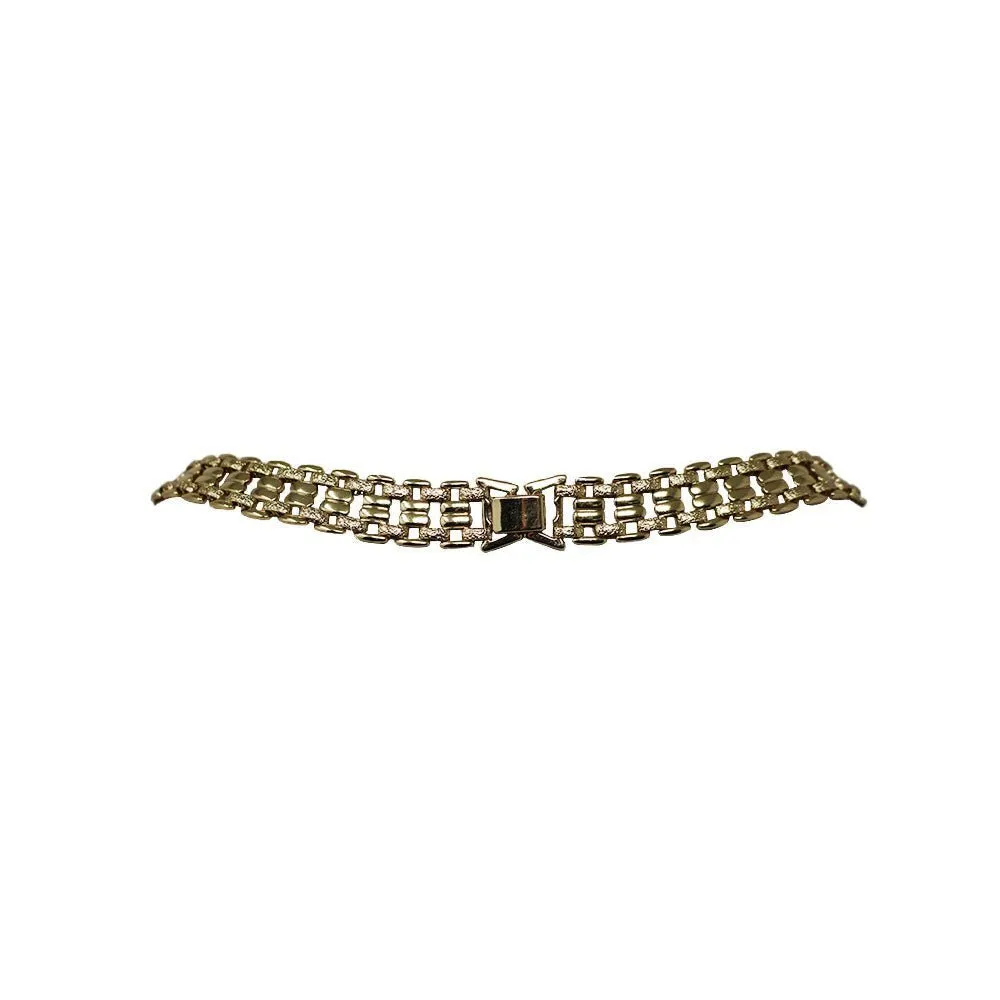 Amelia Choker