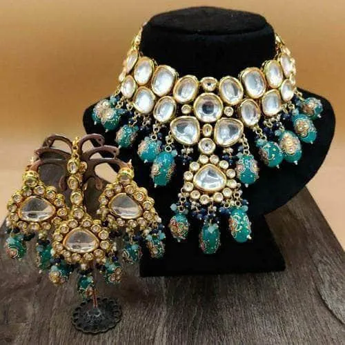 Big Kundan Drop Pendant Necklace Set