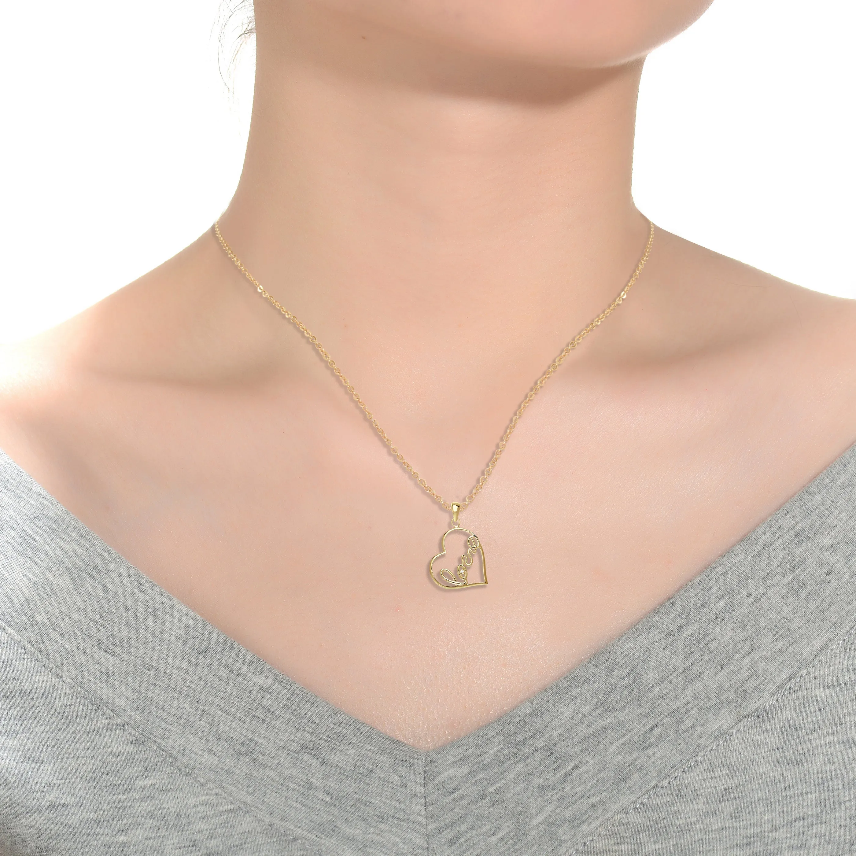 Classy " Love " Heart Shape Pendant Necklace