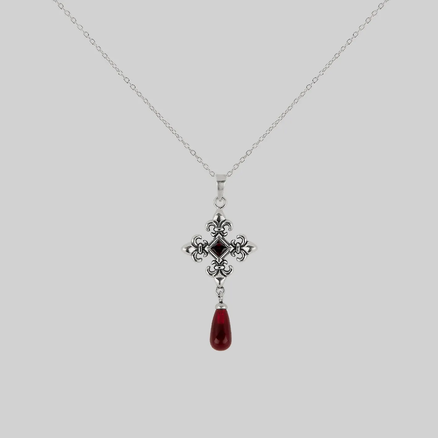 CRIMSON. Fleur de Lis Garnet Collar - Silver