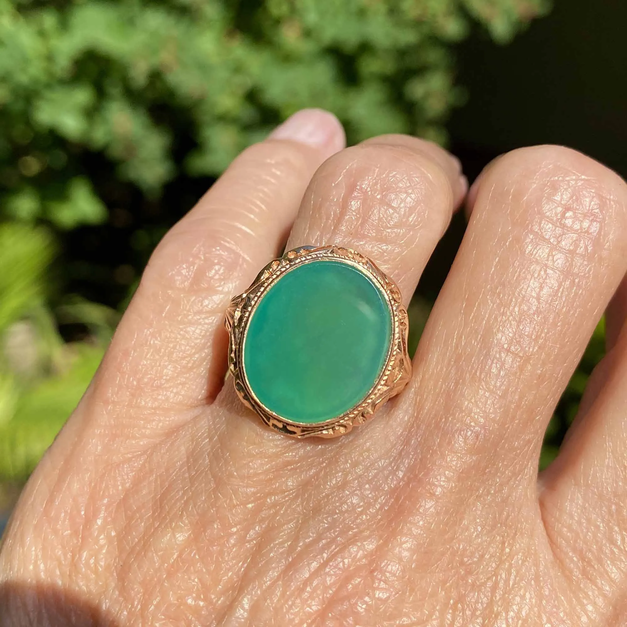 DEPOSIT Bold 14K Gold Cabochon Green Chrysoprase Ring