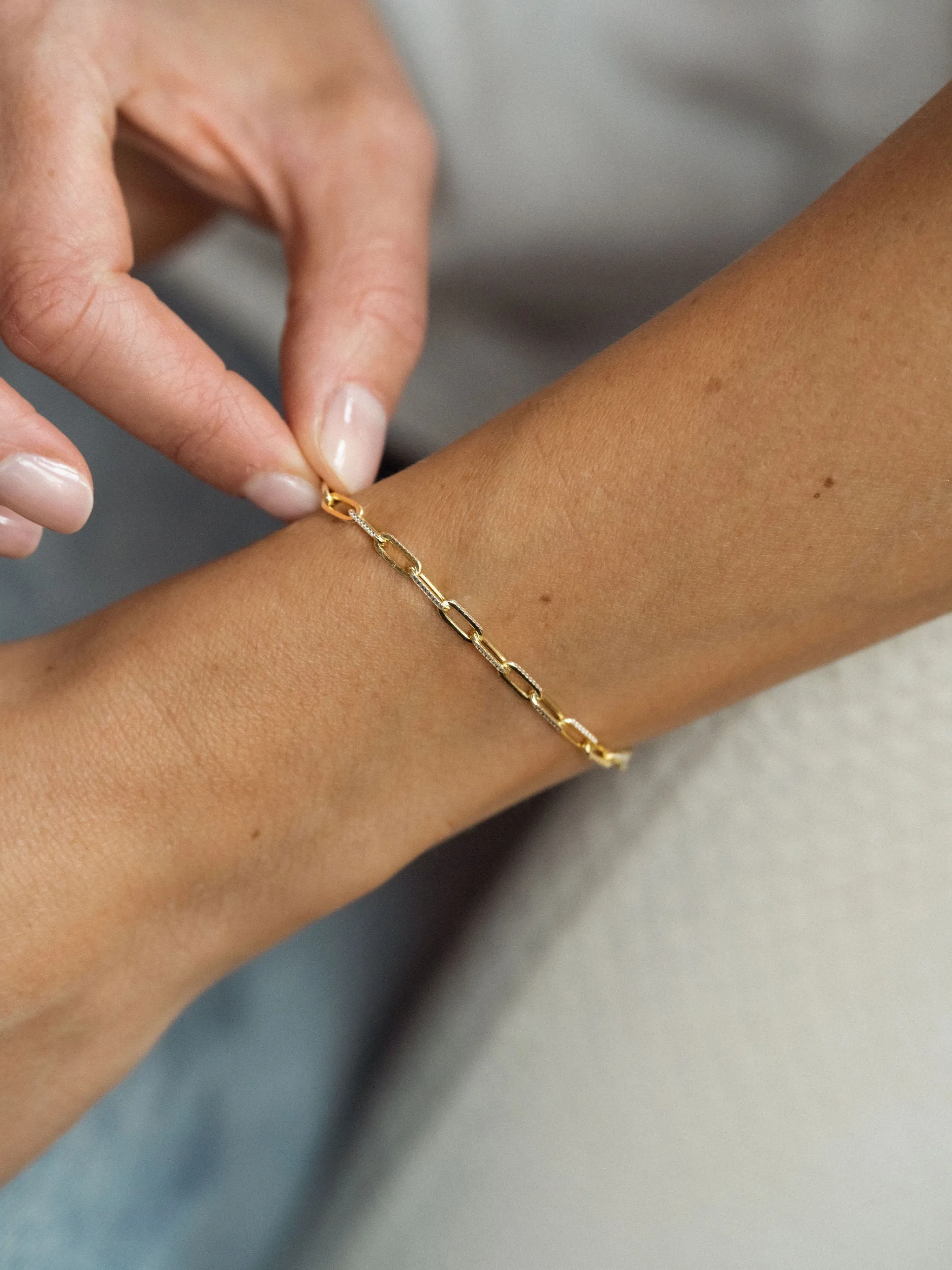 Diamond-Cut Paperclip Bracelet