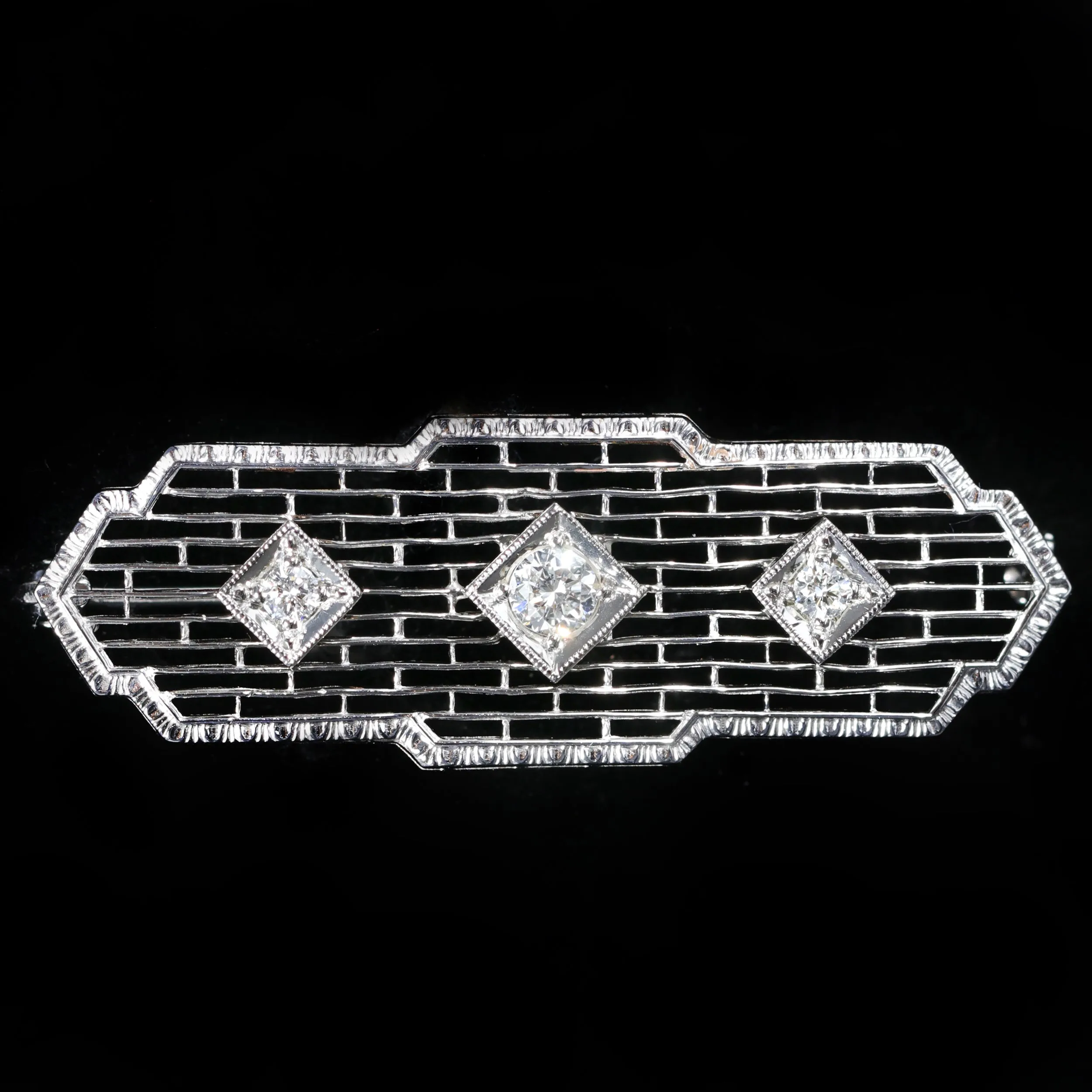 Estate 10K White Gold 0.35 CTW Diamond Brooch