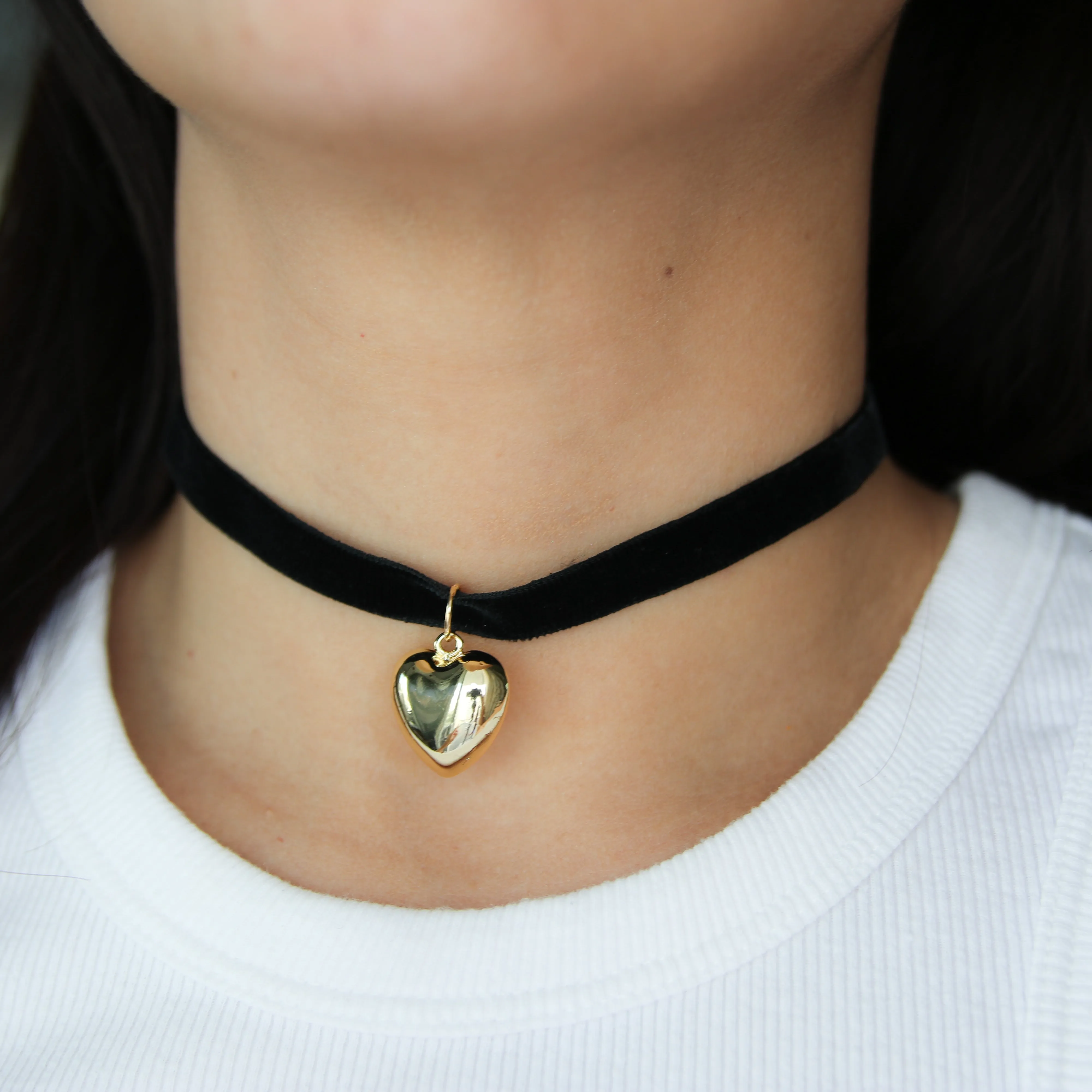 Gold Heart Velvet Choker