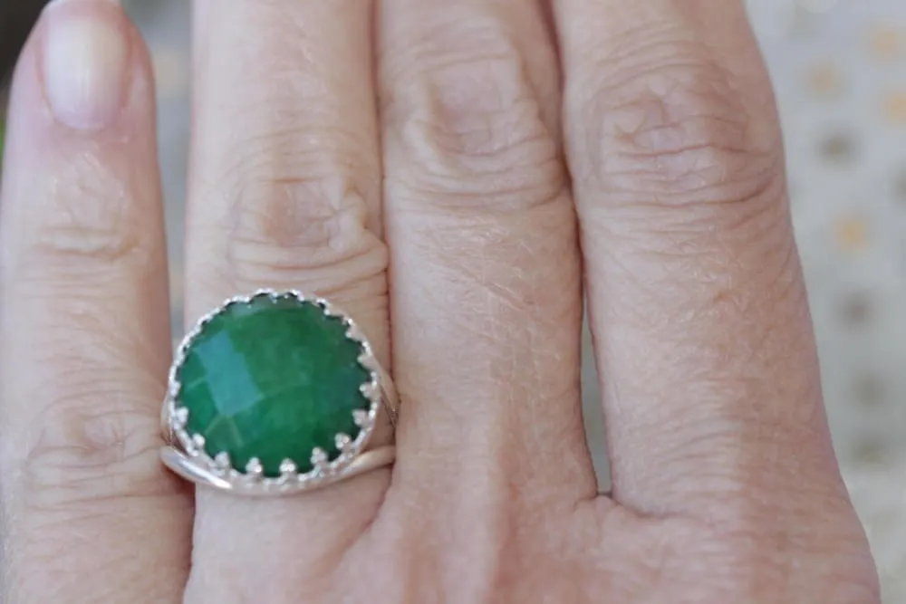 GREEN JADE RING