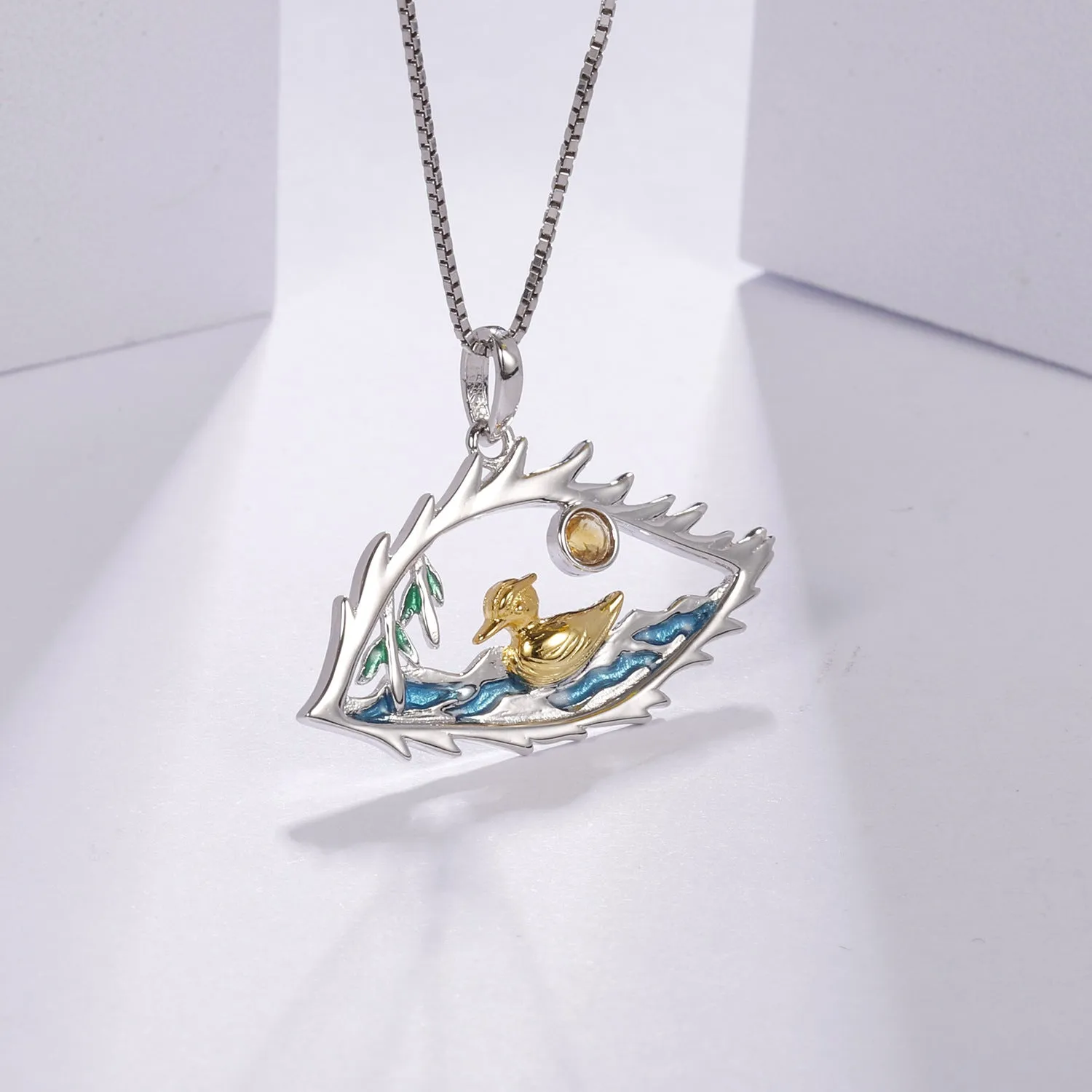 High-grade Design Lake of Eyes Enamel Natural Gemstone Little Duck Pendant Silver Necklace for Women