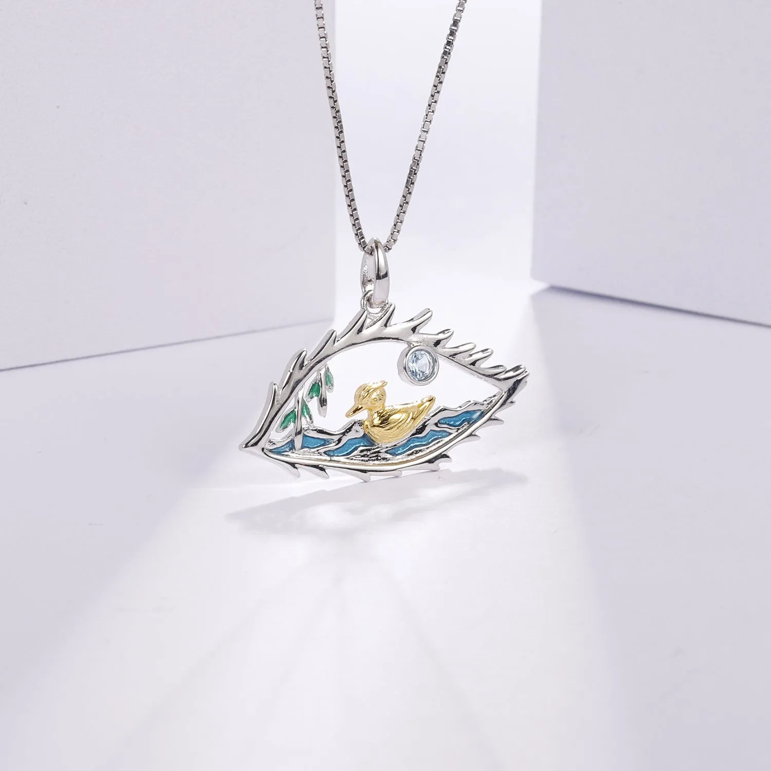 High-grade Design Lake of Eyes Enamel Natural Gemstone Little Duck Pendant Silver Necklace for Women