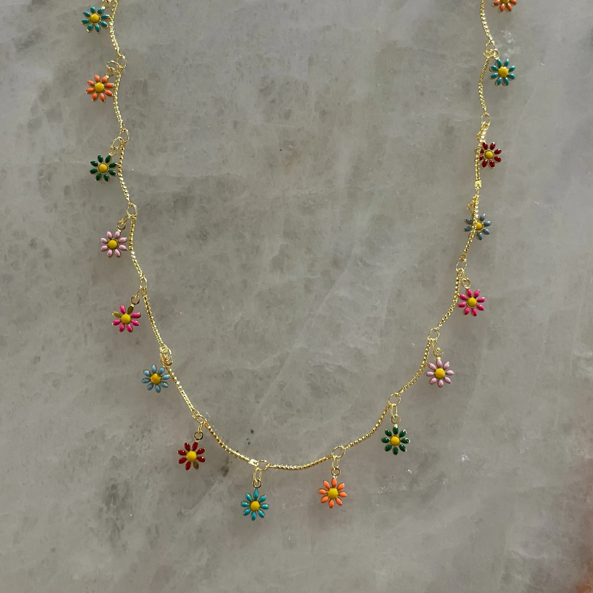 Lazy Daisy Necklace