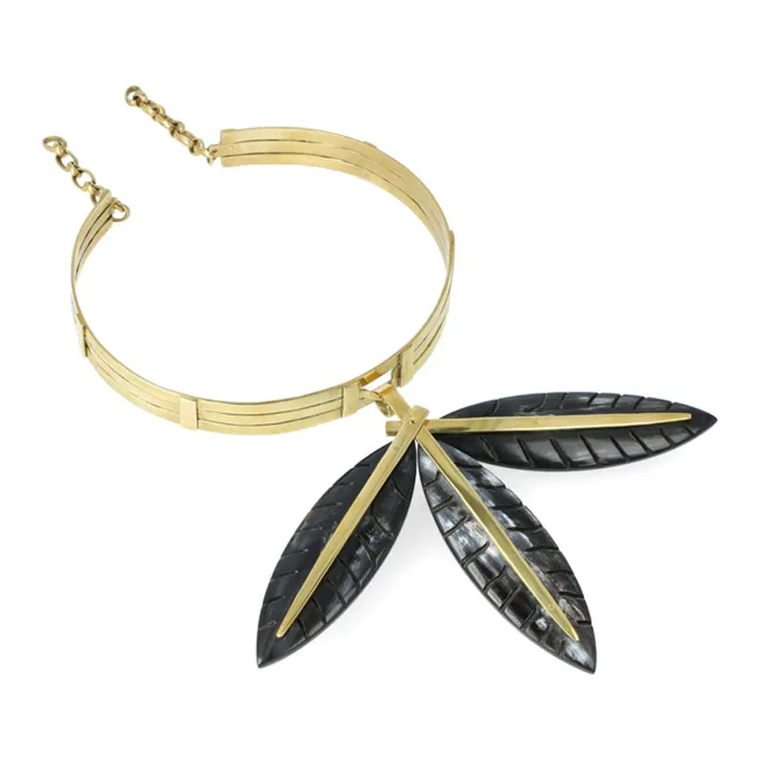 Leaf Choker