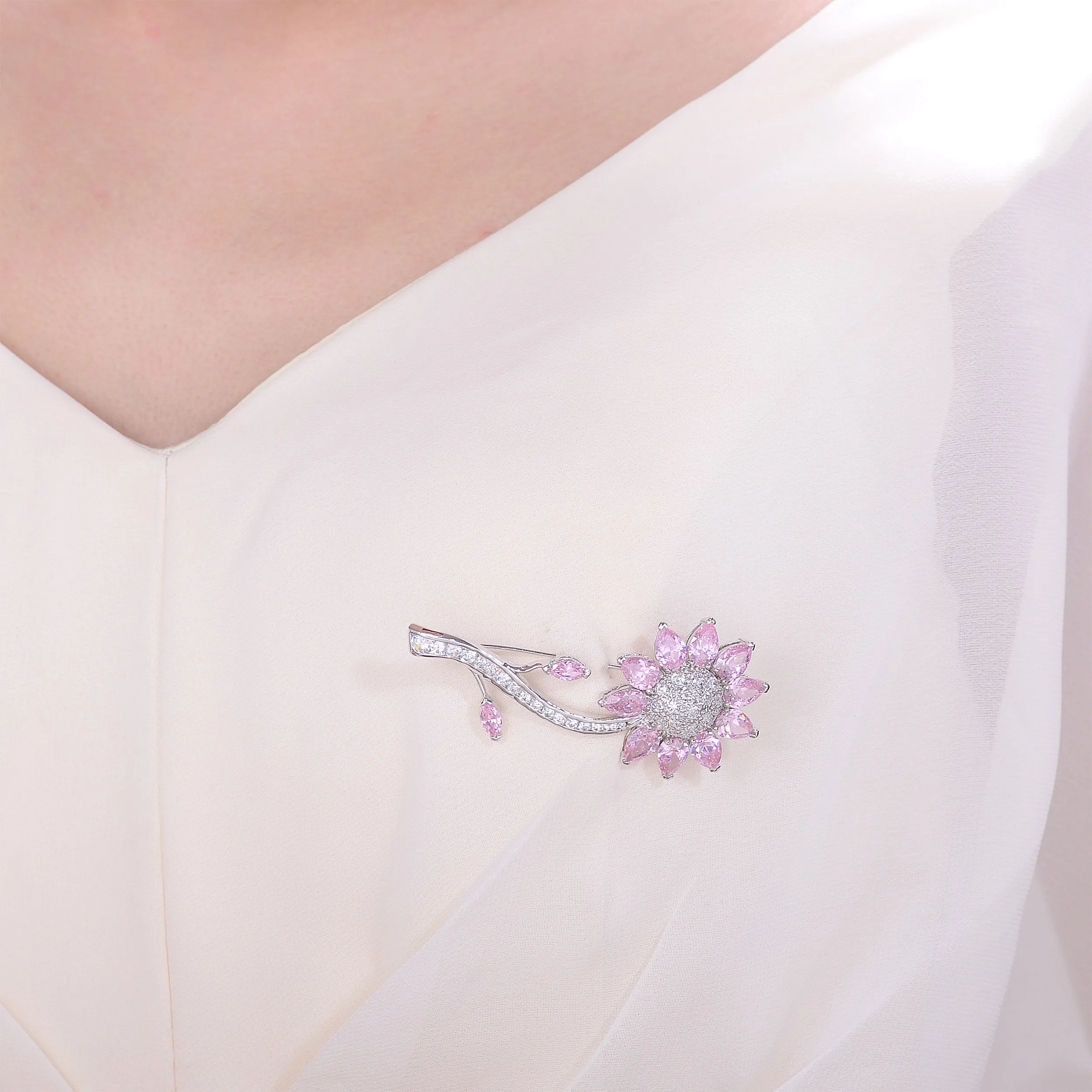 Louise Soleil Pink Sunflower Pin