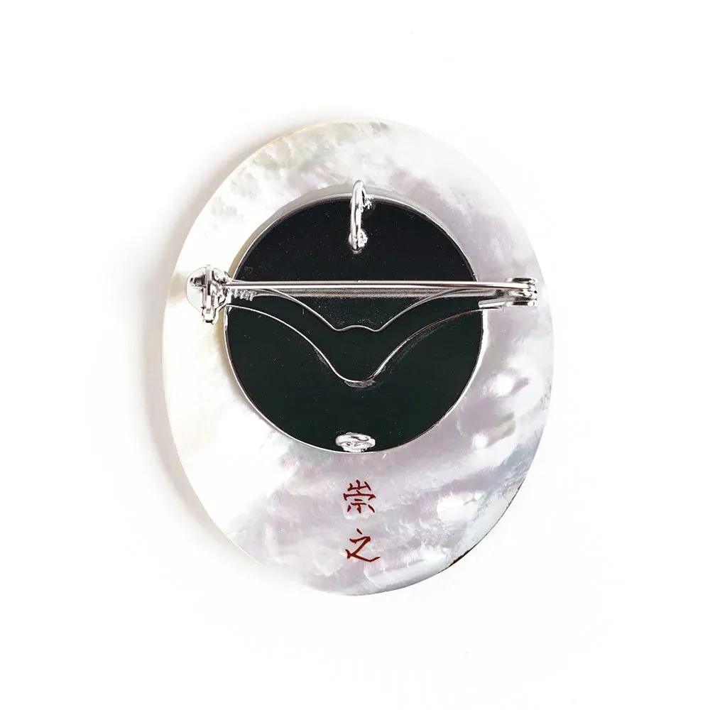 Maki-e Urushi Lacquer Brooch - White South Sea Pearl Shell / Imitative Rooster -, Traditional Japanese Urushi Lacquer Jewelry