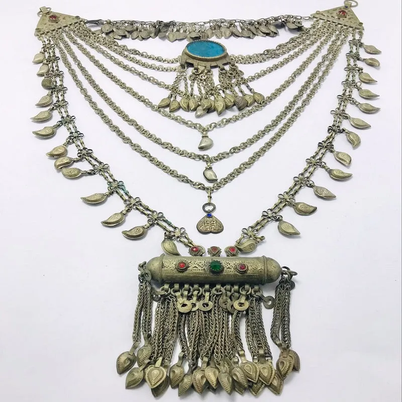 Multilayers Bib Necklace With Dangling Amulet Style Pendant