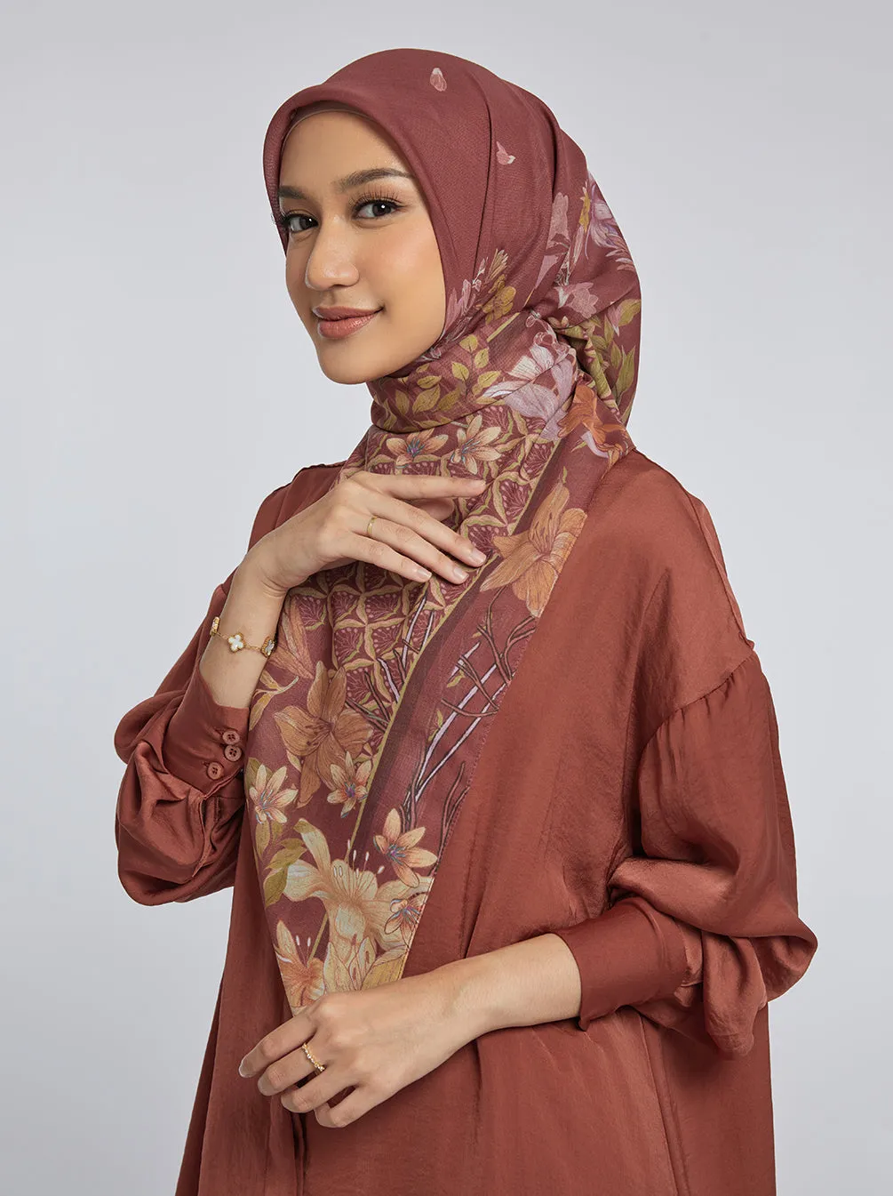 TEMIMA SCARF MAROON