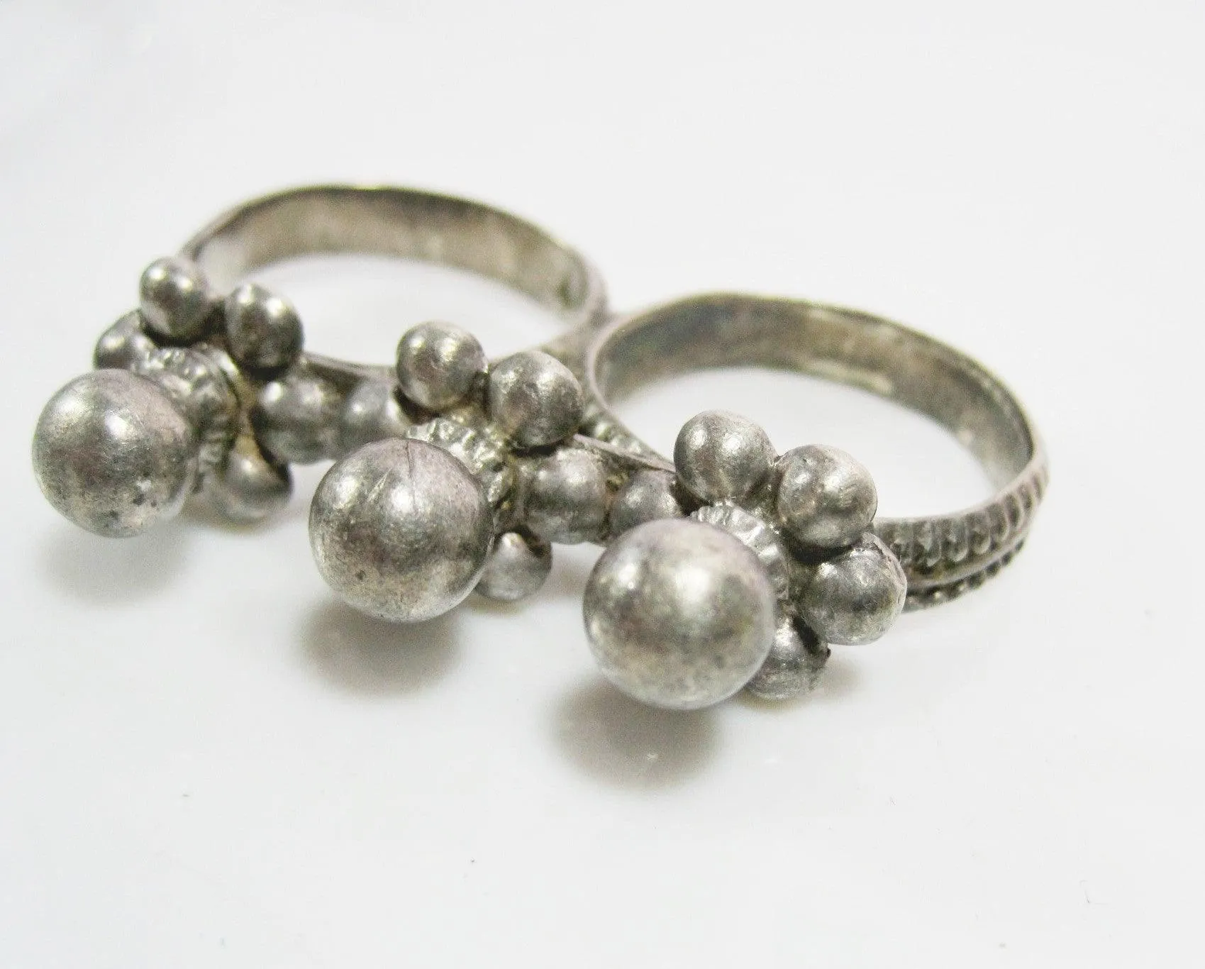 Vintage Silver Indian Double Finger Ring from Rajasthan