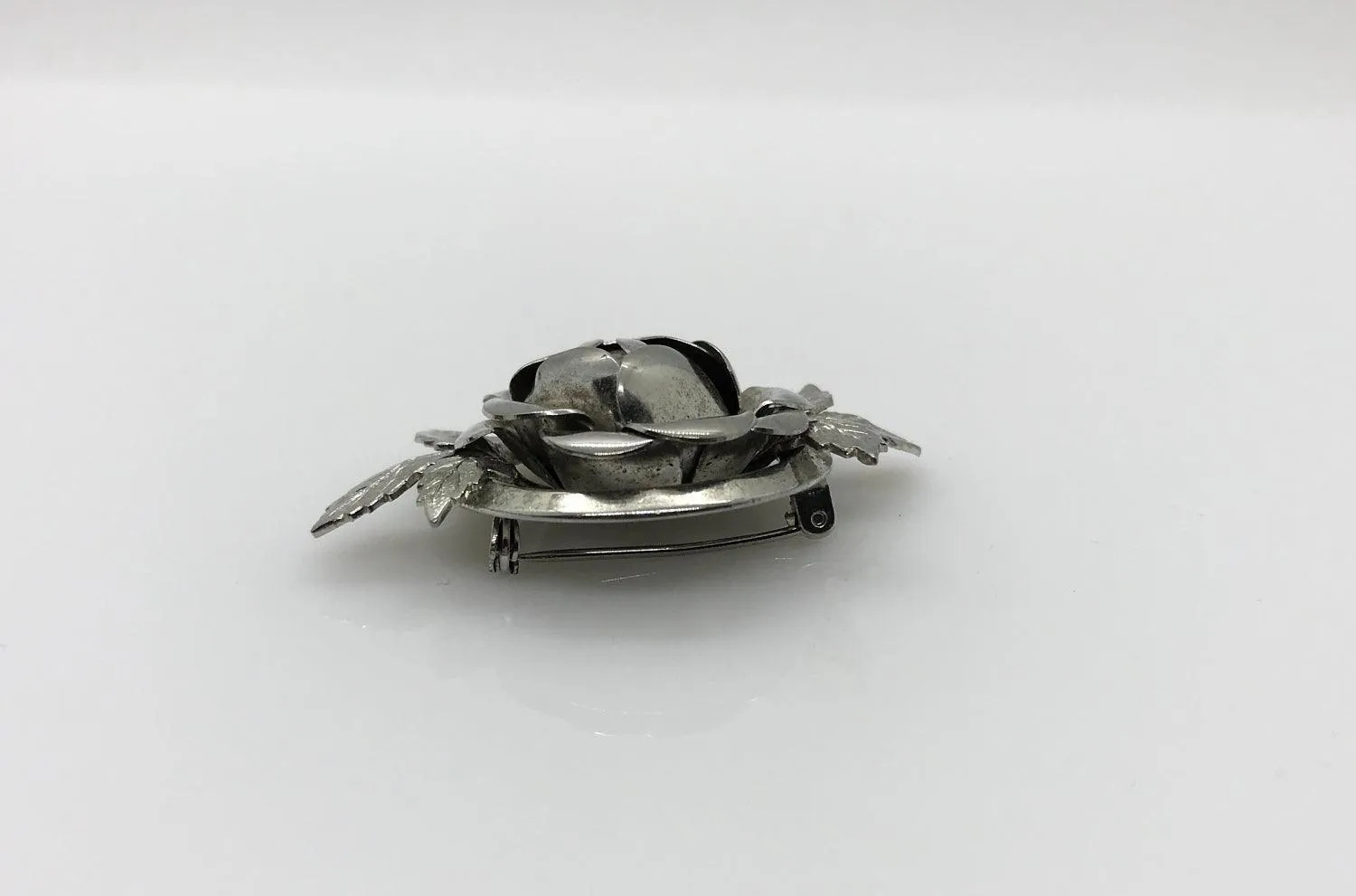 Vintage Silver Tone Floral Brooch with Leaves