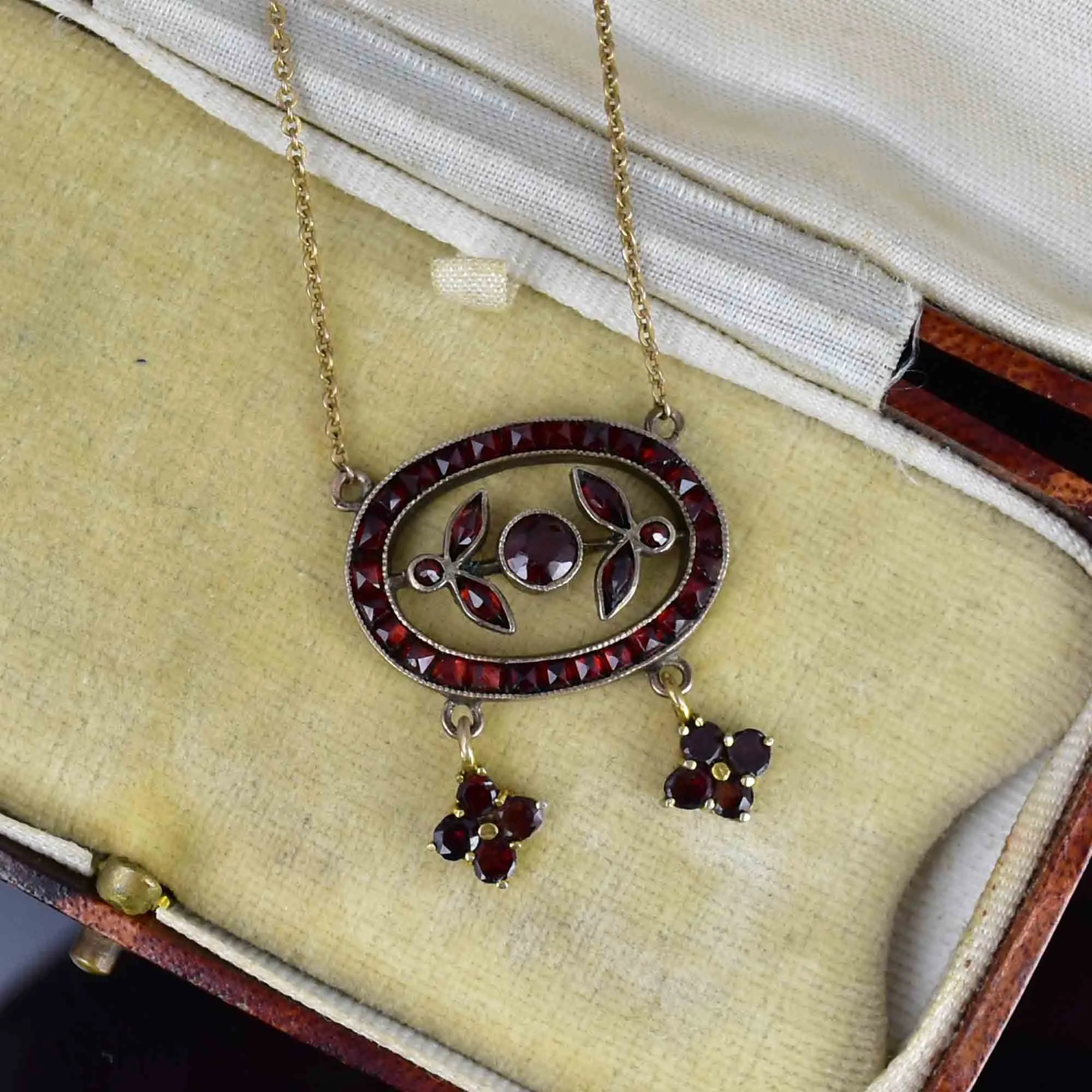 Vintage Victorian Style Floral Bohemian Garnet Necklace